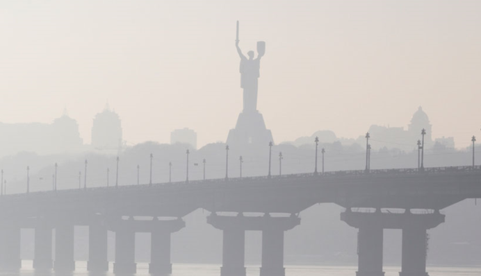 Киевлян предупредили об опасной концентрации диоксида азота в воздухе