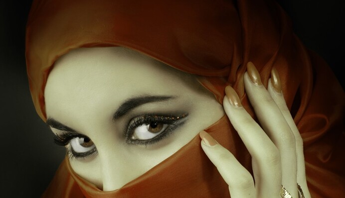 Археологи нашли старейшую в мире подводку для глаз, которой более 8 тысяч лет