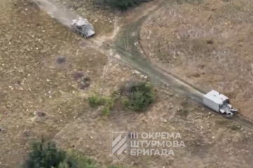 У Третій штурмовій показали, як "з вогником" зустріли ворожу колону на Харківщині