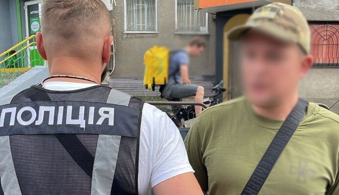 В Киеве задержали ряженого 