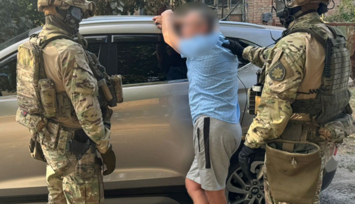 Крав гроші в родичів загиблих бійців: поліція викрила шахрайську схему