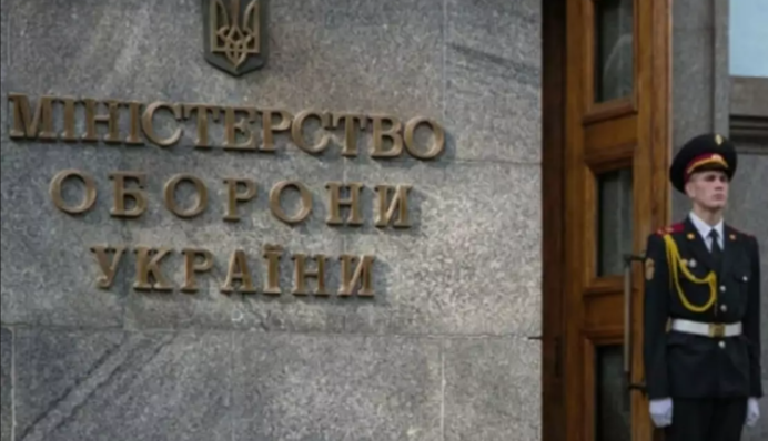 Умєров почав масштабні кадрові 