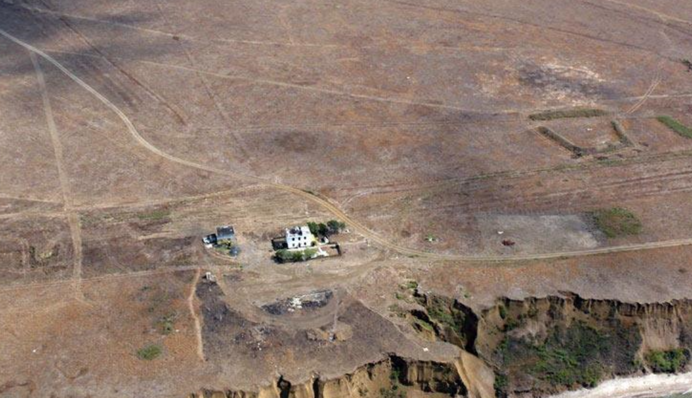 В окупованому Криму на мисі Чауда загорівся військовий полігон