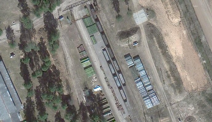 В Торопце могли хранить ракеты С-300: появились спутниковые фото склада