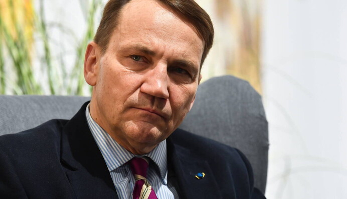 Польша поддерживает евроинтеграцию Украины, однако со своими условиями – Сикорский