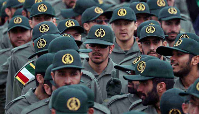 Пейджеры со взрывчаткой для Хезболлы: иранским военным запретили пользоваться какими-либо средствами связи
