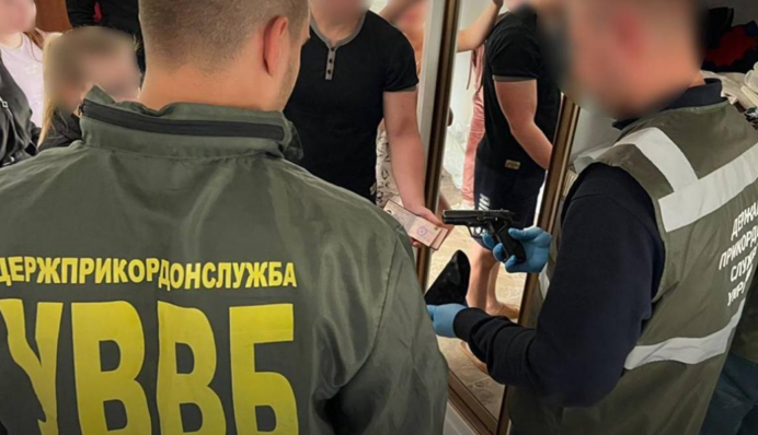 За $10 тыс. в Молдову: правоохранители разоблачили новую схему для уклонистов