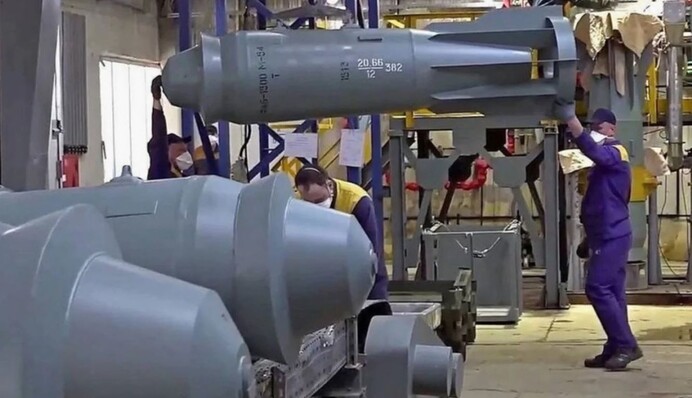 Напоминает кадры из Хиросимы: появилось видео вражеского удара ФАБ-1500 по Волчанску