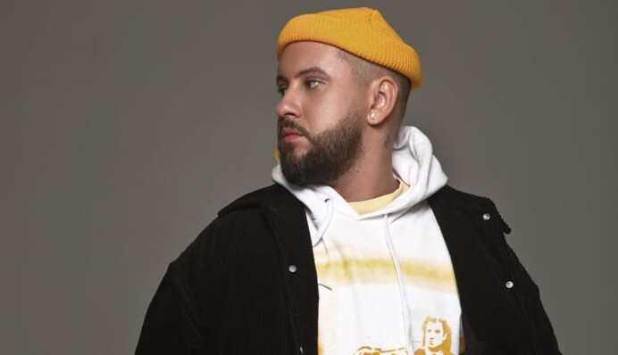 Монатіка викрили на брехні з його хітом 