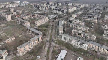 "Попри важкі штурми ми на місці": боєць 72-ї бригади записав відео з Вугледару