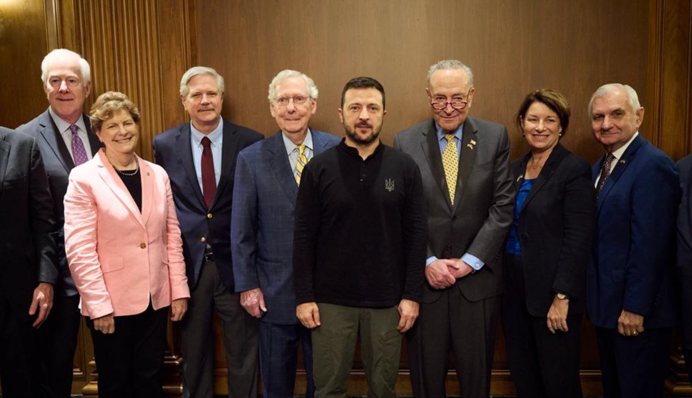 Зеленский представил делегации Сената США План победы