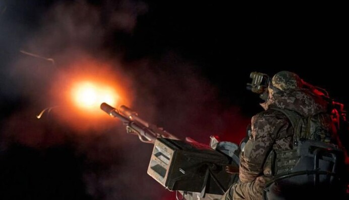 В Киеве упали обломки "шахедов": что известно о ночной атаке