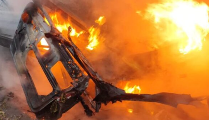 Россияне ударили дроном по авто на Харьковщине: есть погибшие и раненые