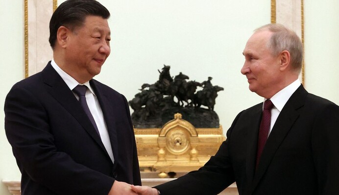 Маска миротворца снята: в ISW назвали военную помощь, которую Китай оказывает России