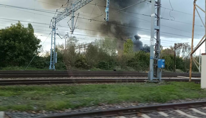 В Польше мощный пожар: пылает мусоросвалка