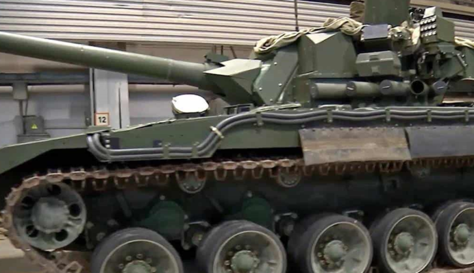 В РФ некому делать технику: на оборонных заводах дефицит кадров