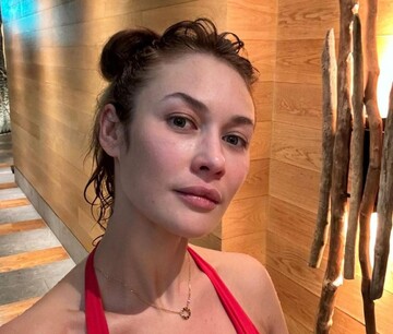 Украинская голливудская звезда Ольга Куриленко вызвала скандал своим фото в 17 лет