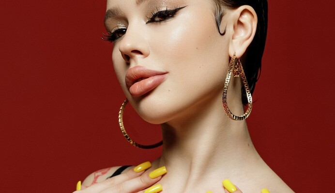 В СНБО Украины прокомментировали Инстасамку в путинском стоп-листе