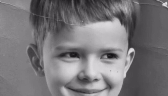 Андрій Данилко оживив своє дитяче фото