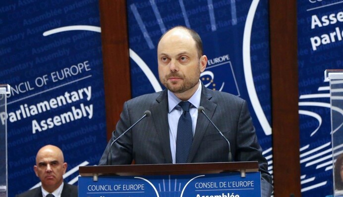 Российский оппозиционер Кара-Мурза решил 