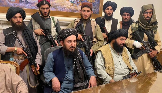 Путин решил исключить "Талибан" из списка террористов: какими терактами он "прославился"