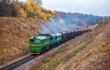 Тариф на вантажні залізничні перевезення не має бути обтяжений сторонніми послугами – експерт