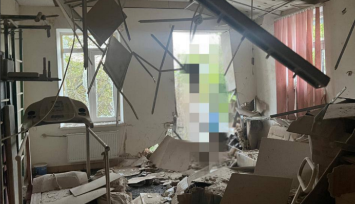 Россия ударила по гериатрическому центру на Херсонщине: ранены медики