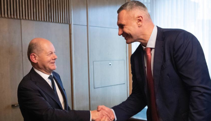 Кличко зустрівся з Шольцем. Говорили про Україну