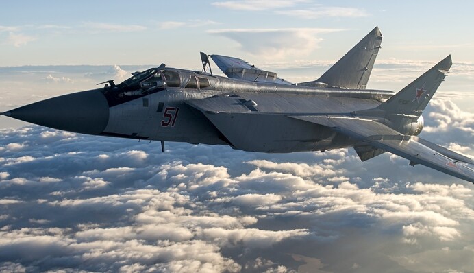 РФ перебазировала два истребителя на территорию Беларуси: в чем причина