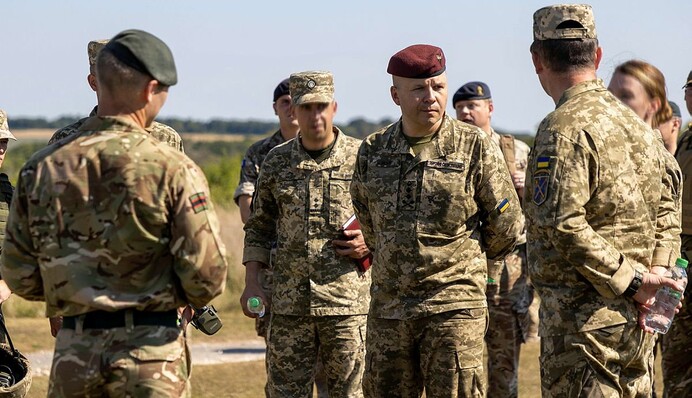 The Times узнало о возможной отправке Британией инструкторов в Украину