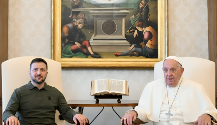 «Бучанський злочин» у відповідь на «Мир – тендітна квітка»: Зеленський зустрівся з Папою Римським