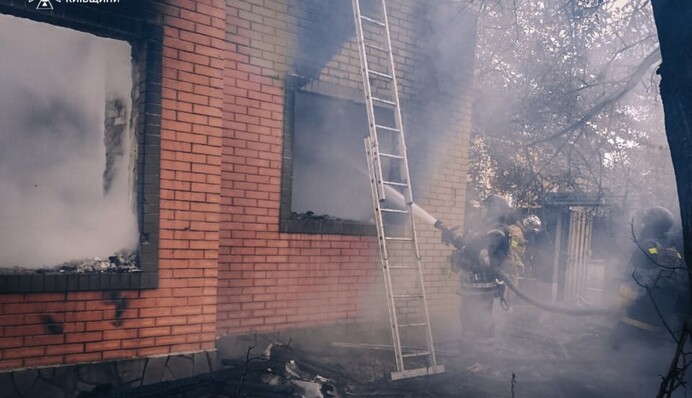 На Киевщине обломки БпЛА повредили частные дома
