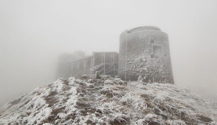Зима вже прийшла в Україну: як зараз виглядають Карпати