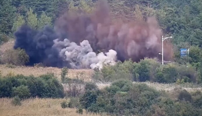 КНДР підірвала міжкорейські дороги: у Південній Кореї пояснили, що це означає