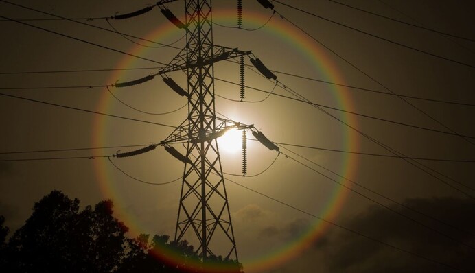 Где труднее всего со светом: еще два региона Украины стали очень проблемными