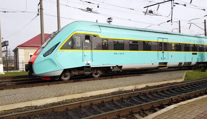 Укрзализныця запустила дополнительные поезда на осенние каникулы