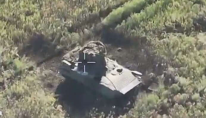 Украинские «Леопарды» показали, как ведут «реальные танковые бои»