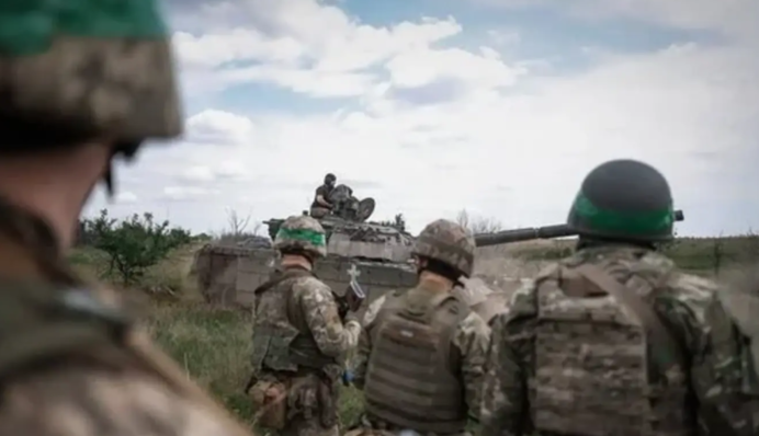 Сырский опроверг заявление Путина об окружении на Курщине