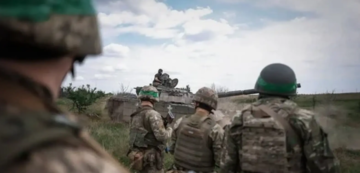 Сирський спростував заяву Путіна про оточення на Курщині