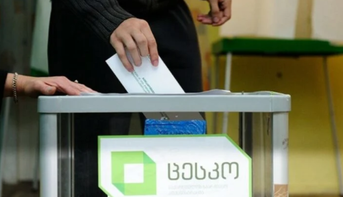 У Грузії закрились виборчі дільниці: відомі перші дані екзитполів