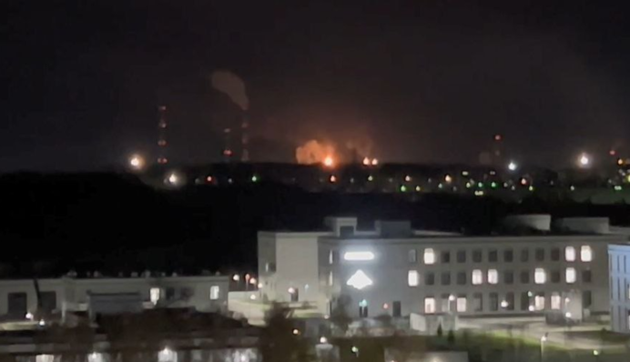 В Рязани на фоне тревоги слышали мощный взрыв на нефтезаводе: власти опровергают
