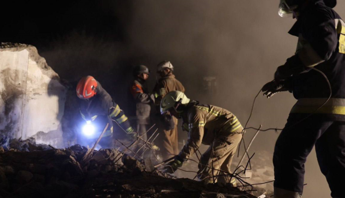 В Днепре завершились поисковые работы: ГСЧС спасла двух человек из-под завалов