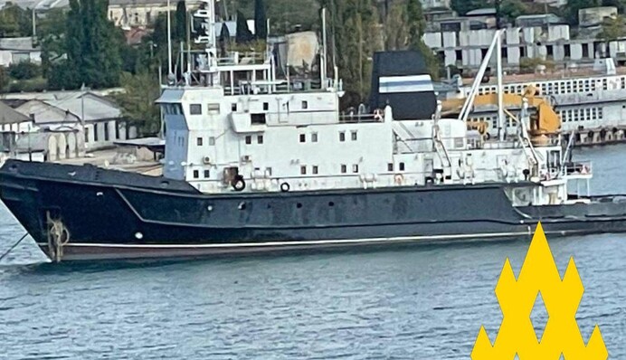 Оккупанты продолжают держать военные суда в Севастополе - партизаны