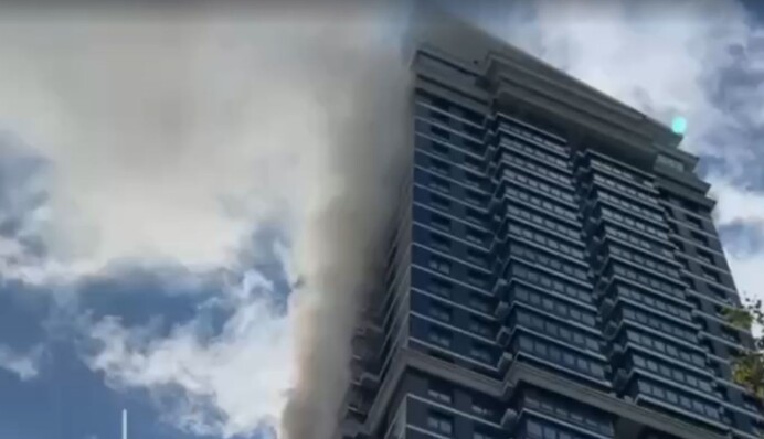 В київській багатоповерхівці на Печерську сталася пожежа