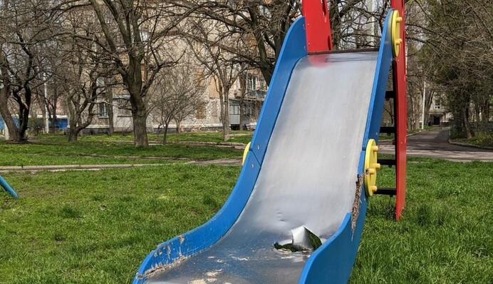 Обстріли РФ Дніпропетровщини: від дрона постраждали діти