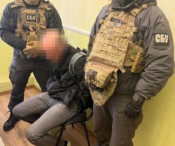 На Буковине задержали шпионов, отслеживавших поезда с военной техникой