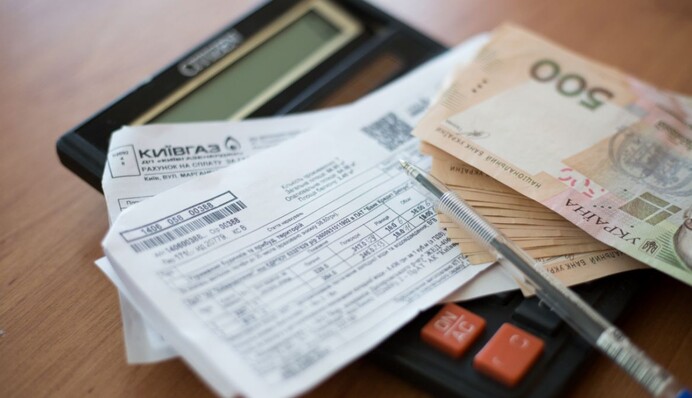 Тарифы, "зимние" субсидии и новые правила для водителей: что изменится для украинцев с 1 ноября