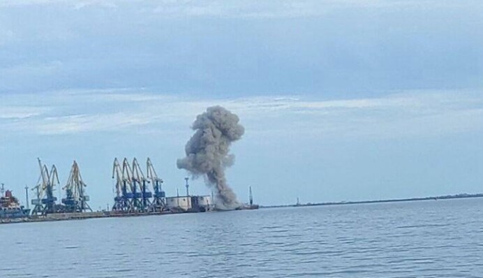 «Идет системная работа»: военный эксперт о взрывах в Бердянске и других пораженных целях врага