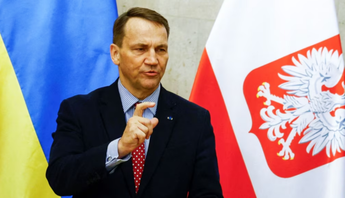 «Зробили більше, ніж будь-яка інша країна»: в МЗС Польщі відповіли Зеленському щодо МіГів для України