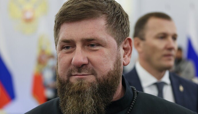 «Признавайтесь, кто писал»: Кадырова высмеяли за отмену собственного приказа
